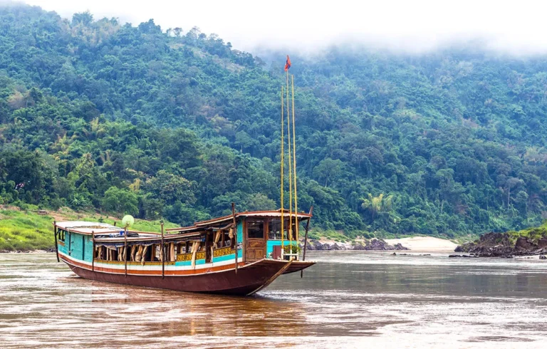Mekong Cruise & Pak Ou Caves